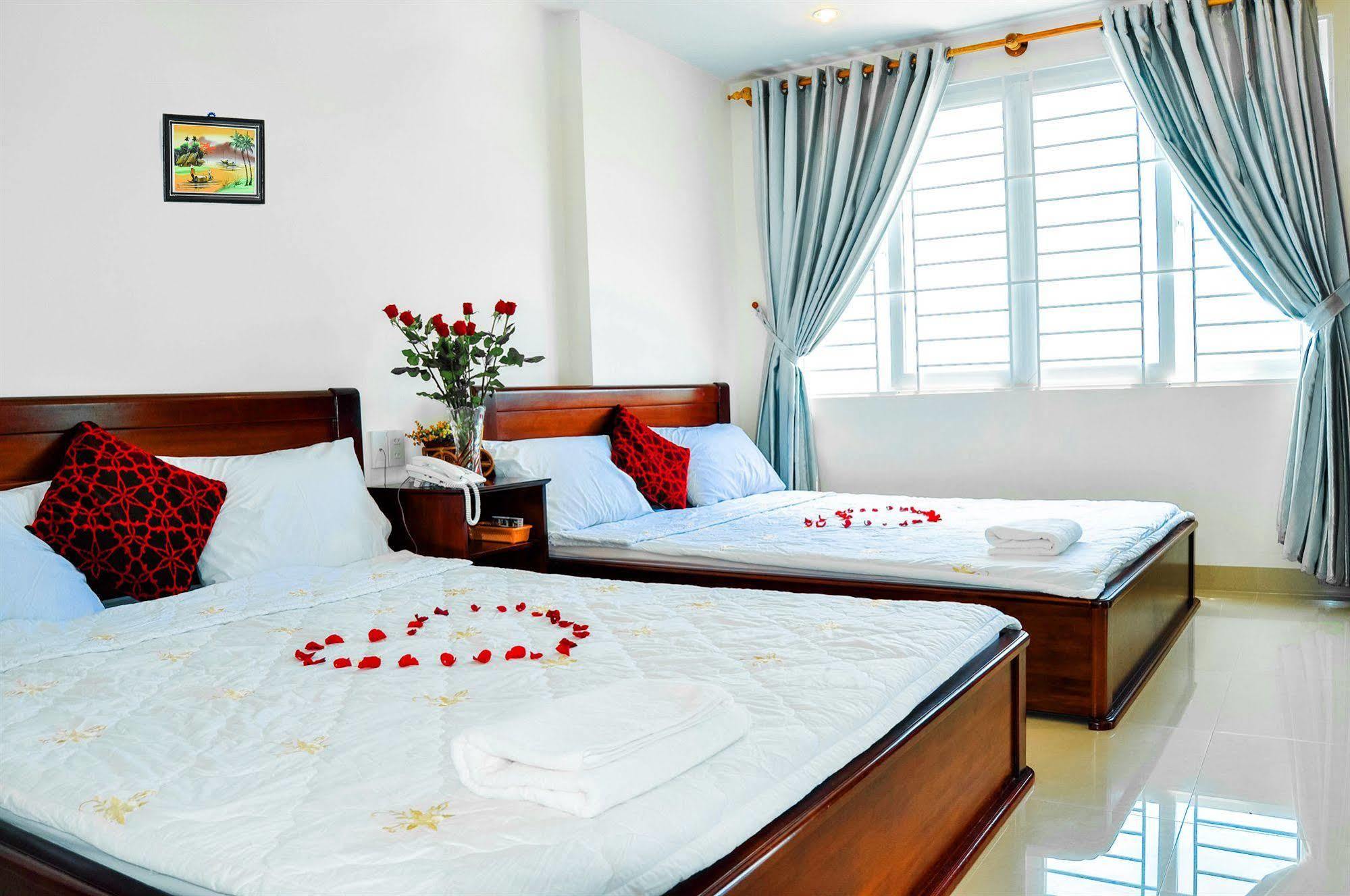 Thien Thanh Hotel - E Dragon Nha Trang Exterior photo