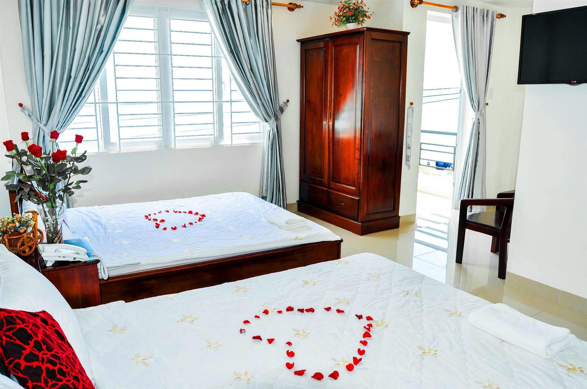 Thien Thanh Hotel - E Dragon Nha Trang Exterior photo